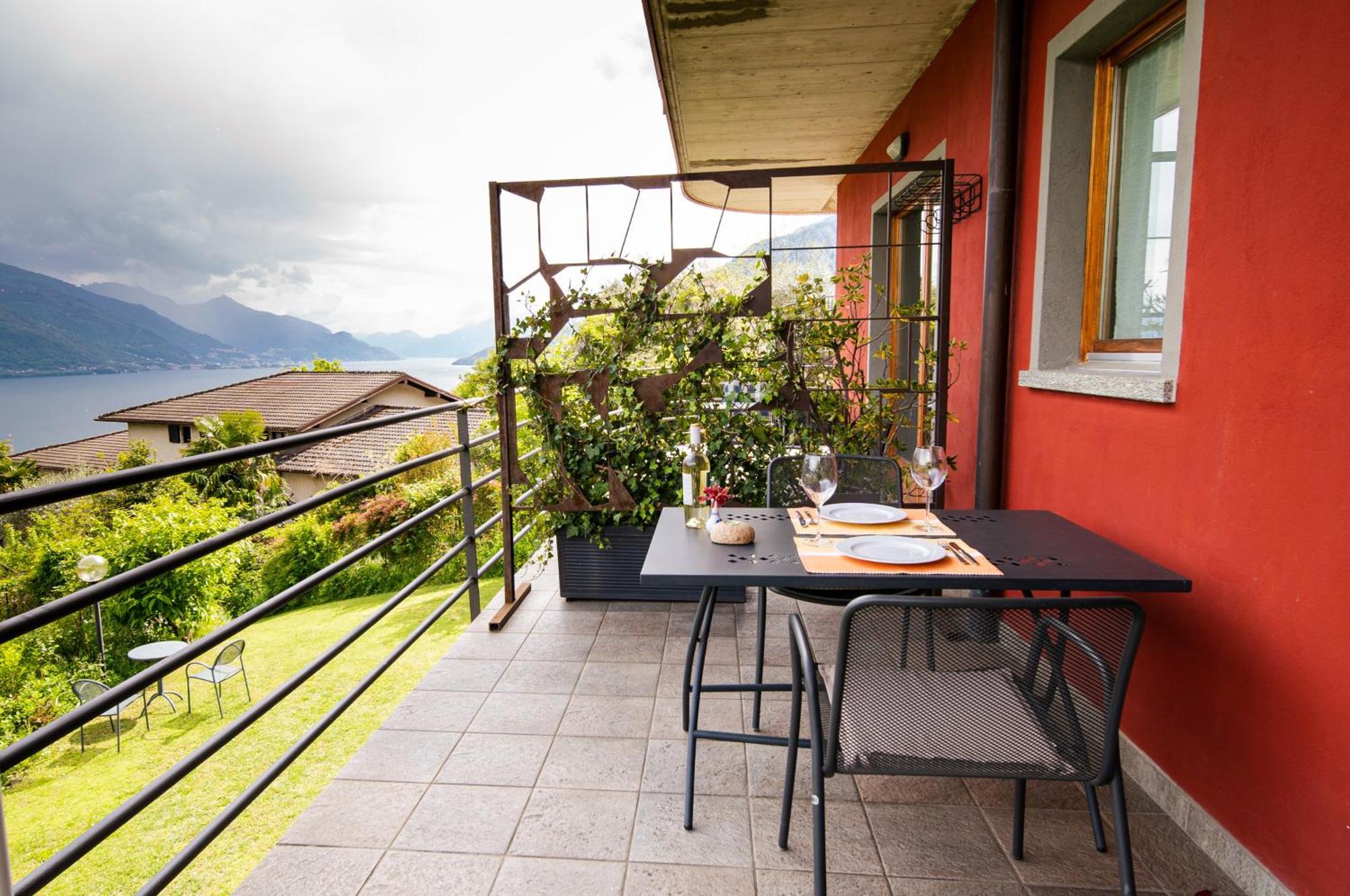 Bed And Breakfast Studios Alto Lago Di Como Gravedona Exterior photo